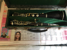  wooden clarinet  selmer  made